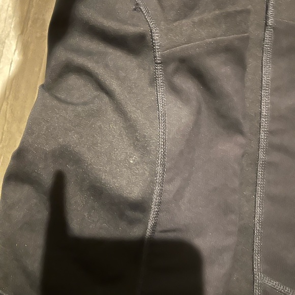 FILA‎ - Picture 2 of 3